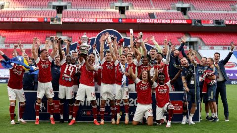 Arsenal anuncia despidos por impacto financiero del COVID-19