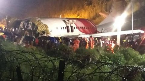 Al menos 10 muertos en accidente de avión Air India