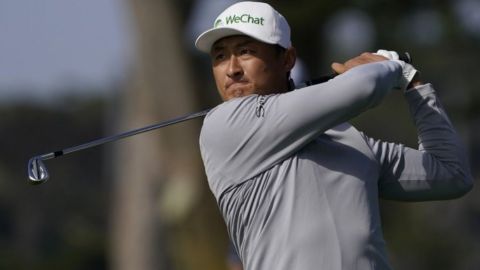 Li Haotong sorprende y lidera el Campeonato de la PGA