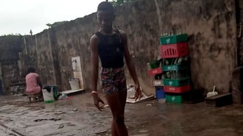 VIDEO:Niño cautiva bailando ballet en la calle; le dan beca en academia de baile