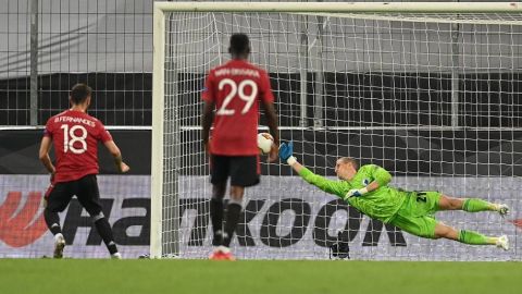 Con apuros a ratos, Manchester United derrota al Copenague en tiempo extra
