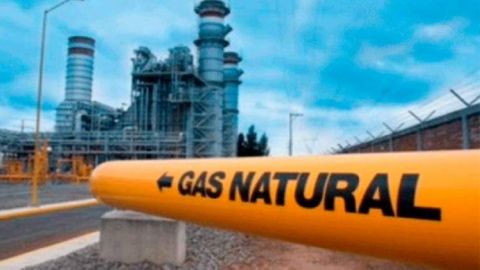 Analiza AMLO vender gas ''sobrante'' a Asia