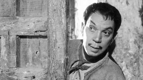 De bolero a doctor; los personajes más memorables de 'Cantinflas'