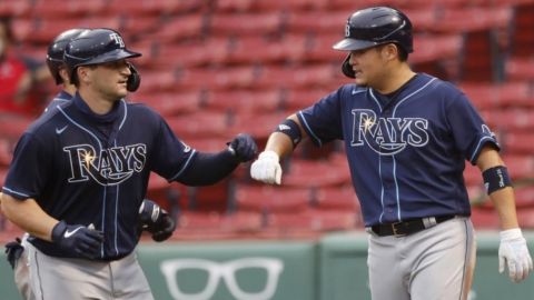 Rays completan barrida ante Medias Rojas con paliza 17-5