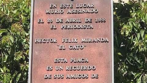 Re-instalan placa del ''Gato'' Félix en la Alba Roja