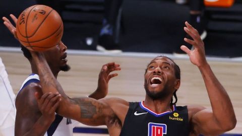 Mavericks vencen a Clippers en inicio de Playoffs
