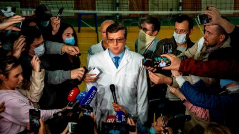 Médicos dicen que Navalni no fue envenenado y no permiten traslado a Alemania