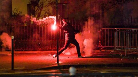 Detienen a 150 personas en Paris tras derrota del PSG
