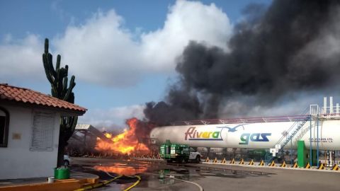 VIDEO: Se incendia gasera de ''Rivera Gas'' en Ciudad Obregón