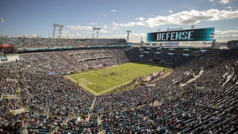 Ciertos equipos de NFL, preparados para jugar sin público