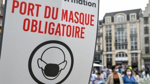 París impone el uso obligatorio del cubrebocas a partir de mañana viernes