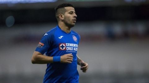 Cruz Azul sanciona a Ceppelini por hacer fiesta durante pandemia