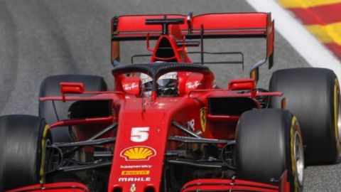 Vettel pide mantener la calma ante la situación de Ferrari