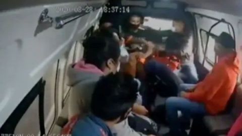 VIDEO: Ladrones balean a pasajero de combi en Naucalpan