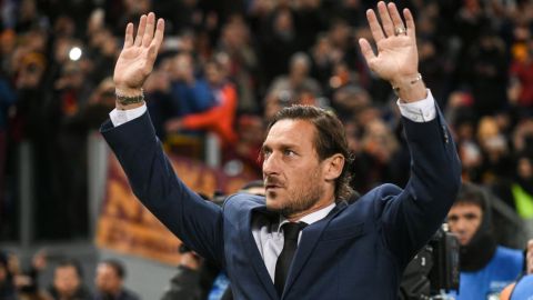 Totti piensa regresar a la Roma "tarde o temprano"
