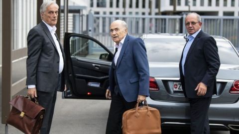Blatter es indagado en Suiza por escándalo en Suiza