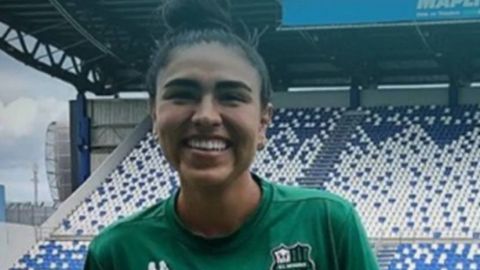 Futbolista mexicana pide ayuda en redes para conseguir zapatos