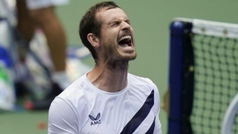 Con espectadores de lujo, Murray sobrevive en el US Open