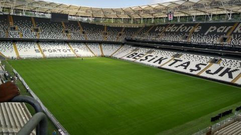 Turquía veta espectadores en los partidos de fútbol para el resto del año