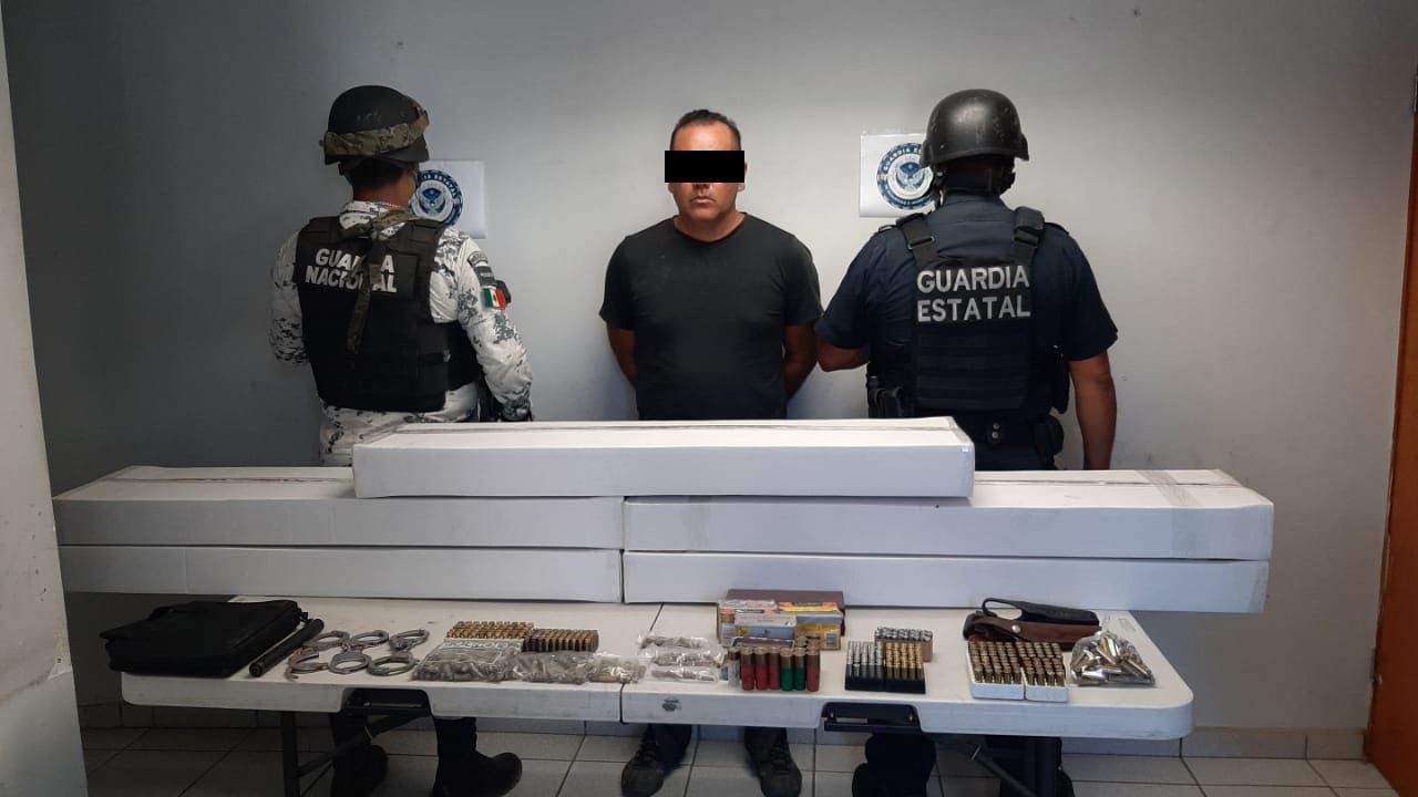 Detienen A Sujeto Con Posesión De Armas De Fuego En Rosarito 5308