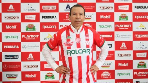 Necaxa presenta al 'Profe' José Guadalupe Cruz como su nuevo entrenador