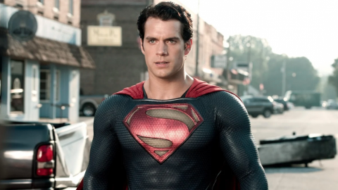 Fans hacen presión para ver, otra vez, a Henry Cavill como Superman