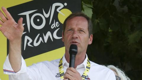 Director del Tour de Francia da positivo por COVID-19
