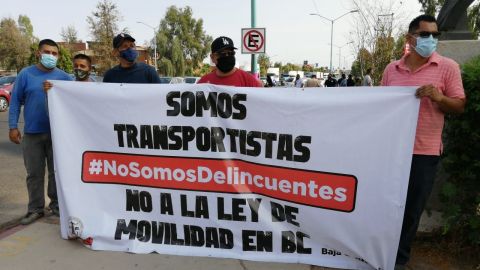 Transportistas se amparan contra nueva ley de movilidad