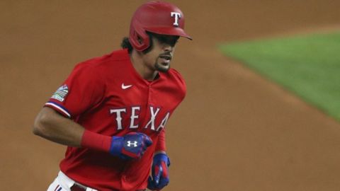 Rangers triunfan con jonrones de Odor y Guzmán