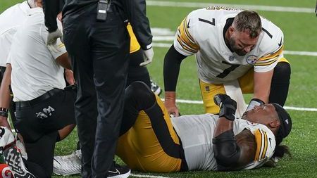 Dolorosa baja para los Steelers en primer juego de temporada