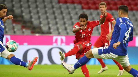 Bayern arrolla al Schalke en el inicio de la Bundesliga