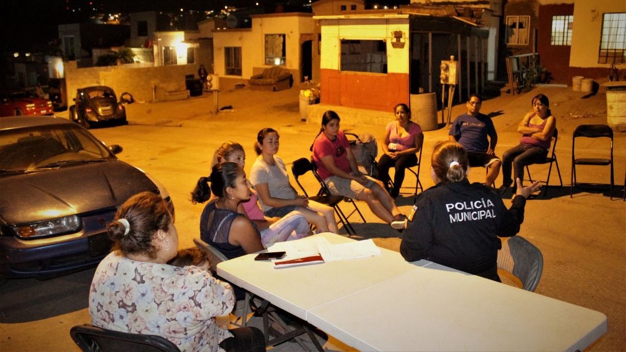 Llevan programa de prevención del delito a colonias