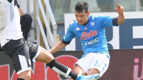 Nápoles abre su Serie A con un 2-0 al Parma con Lozano y Ospina titulares
