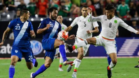 Guatemala levanta la mano para jugar contra México