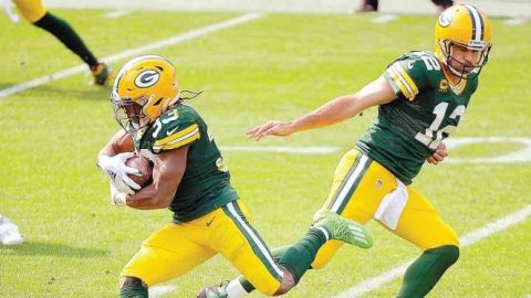 El corredor de los Packers, Aaron Jones, disfruta de un inicio letal
