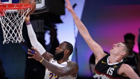 Lakers buscan recuperar el control ante Nuggets