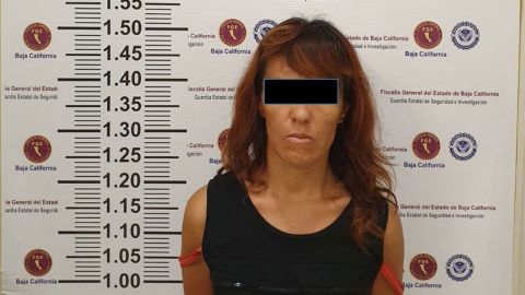 FGE detiene a mujer narcomenudista