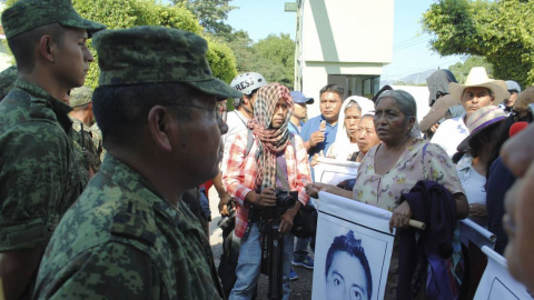 FGR ejecutará órdenes de aprehensión contra militares por caso Ayotzinapa