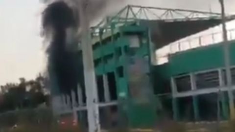 Incendio en el estadio de León; reportan un detenido