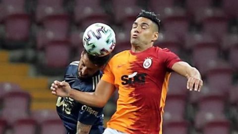 El Galatasaray de Falcao no puede con el Fenerbahce de Enner Valencia
