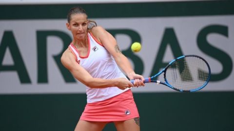 Pliskova vence a debutante egipcia Sherif y avanza en Roland Garros