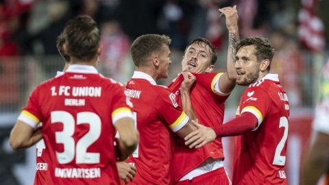 Union aplasta a Mainz y logra 1er triunfo en la campaña