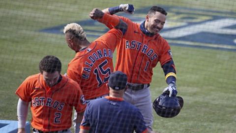 Astros dominan a Athletics en primer juego de Serie Divisional