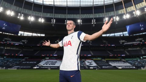 El agente de Bale: Ha vuelto a sonreír