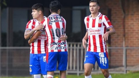 VIDEO:  La 'Chofis' anota golazo con la Sub 20 de Chivas