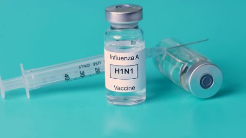 AMLO anuncia investigación por venta ilegal de vacunas de Influenza