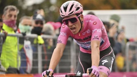 Giro: Almeida se aferra al liderato, Hart gana 15ta etapa