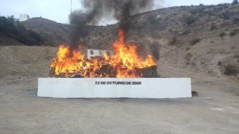 Incineran drogas en instalaciones militares de Tijuana