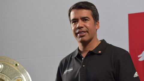Promotor acusa a Pavel Pardo de representar jugadores