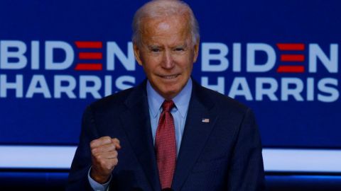 Biden aventaja por 40 puntos a Trump entre los latinos y avanza en Texas